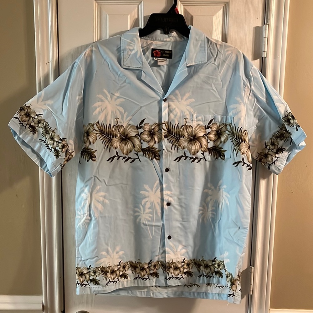 Nice mens XL “Hawaiian” shirt.
